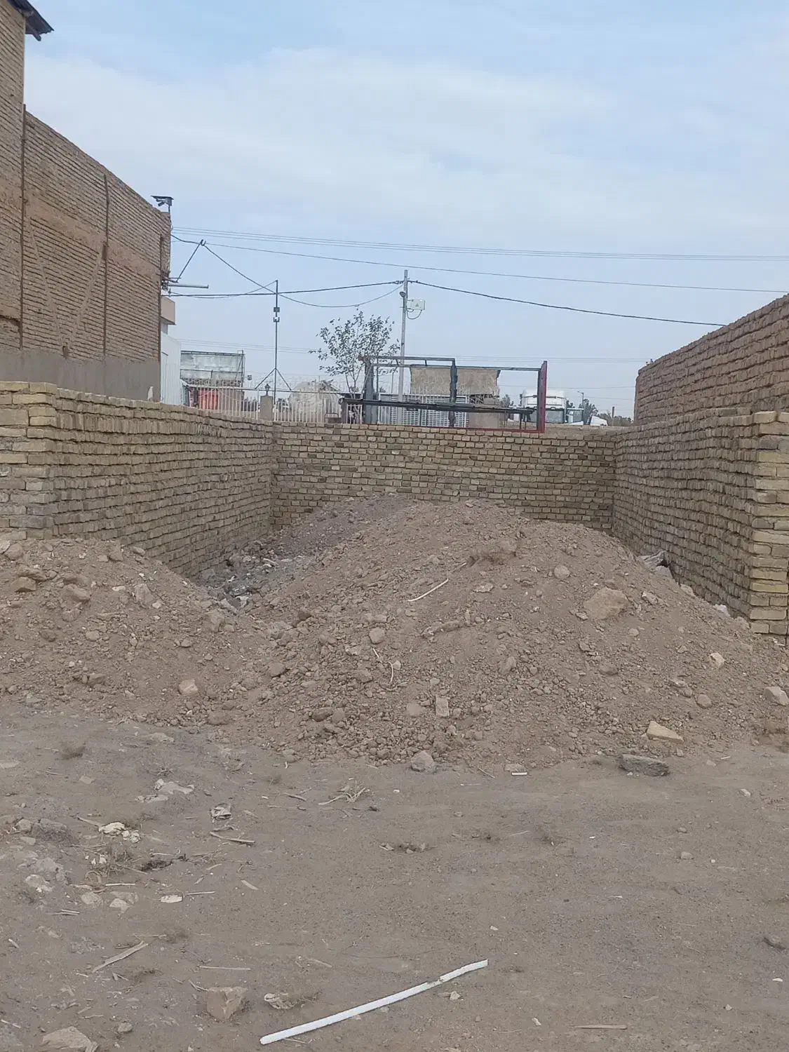 چهاردیواری شهرک صنعتی فرودگاه|فروش دفتر صنعتی، کشاورزی، تجاری|سبزوار, شهرک صنعتی فرودگاه|دیوار