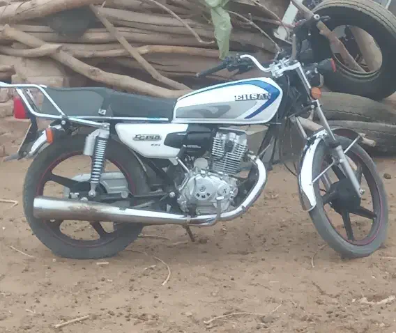 موتور سیکلت|موتورسیکلت|میان ولایت, |دیوار