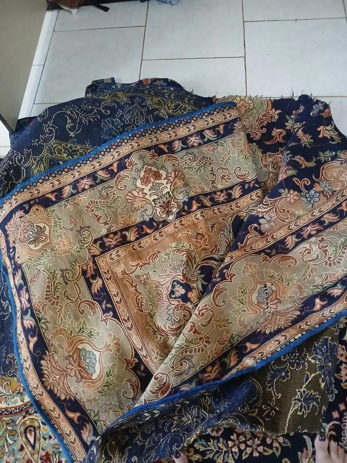 روفرشی|روفرشی|نهاوند, |دیوار