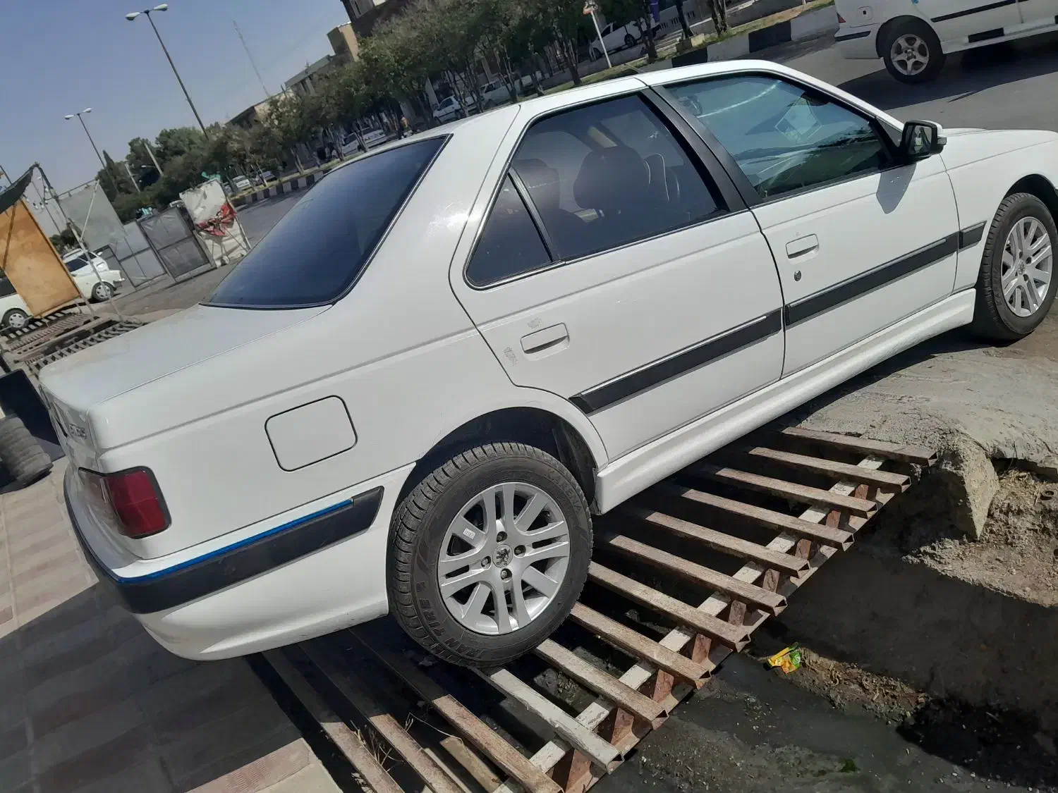 پارس سال نیمه فول مدل ۴۰۱ بدون رنگ|خودرو سواری و وانت|کوار, |دیوار