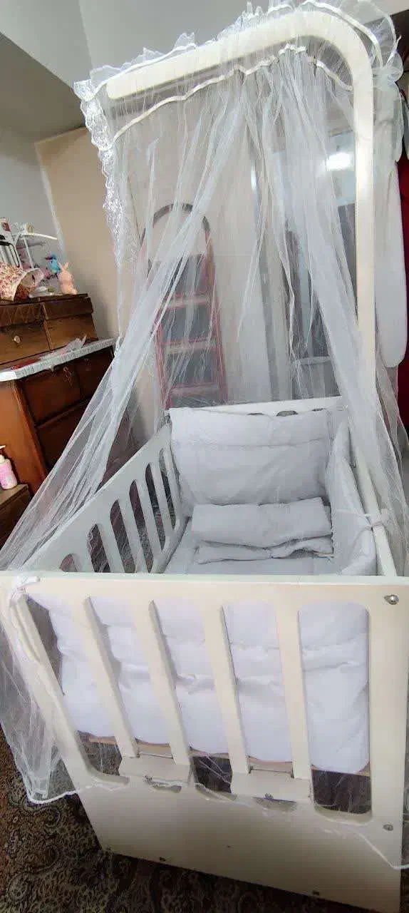 تخت نوزاد کنار مادر|تخت و سرویس خواب|تهران, دولتخواه شمالی|دیوار