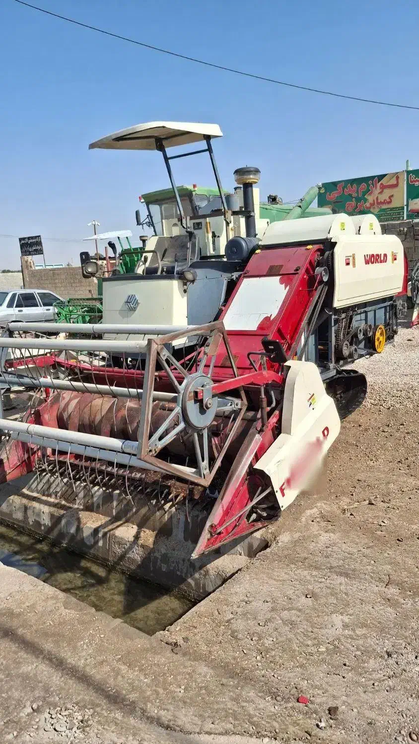 کمباین ورد ۲۰۱۷ تمیز درجه یک اماده کار|خودرو سنگین|مرودشت, بیست متری بیمارستان|دیوار