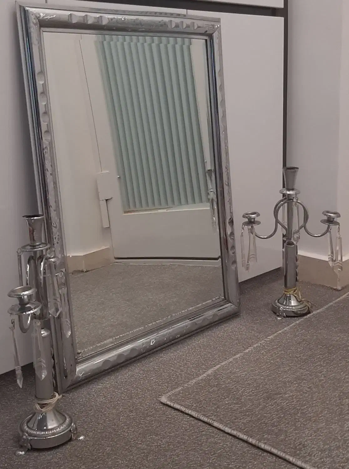 آینه و شمعدان|آینه|کاشان, صنعت|دیوار