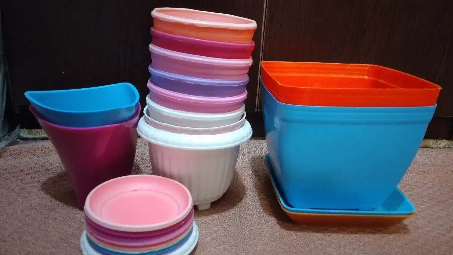 گلدان پلاستیکی|گل و گیاه طبیعی|تهران, امین حضور|دیوار