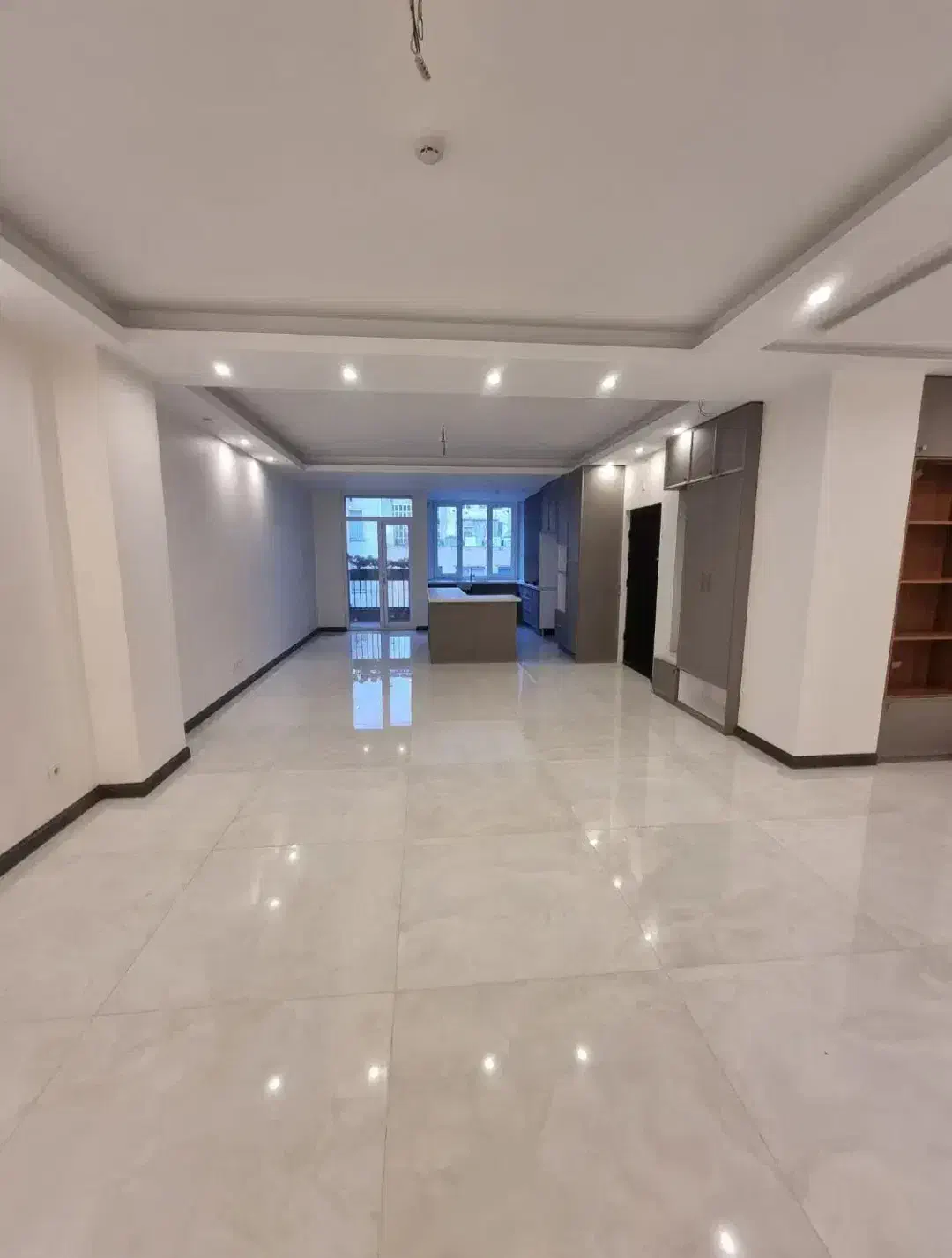 سهروردی جنوبی ۱۲۰ متر ۲ خوابه مناسب سخت پسندان