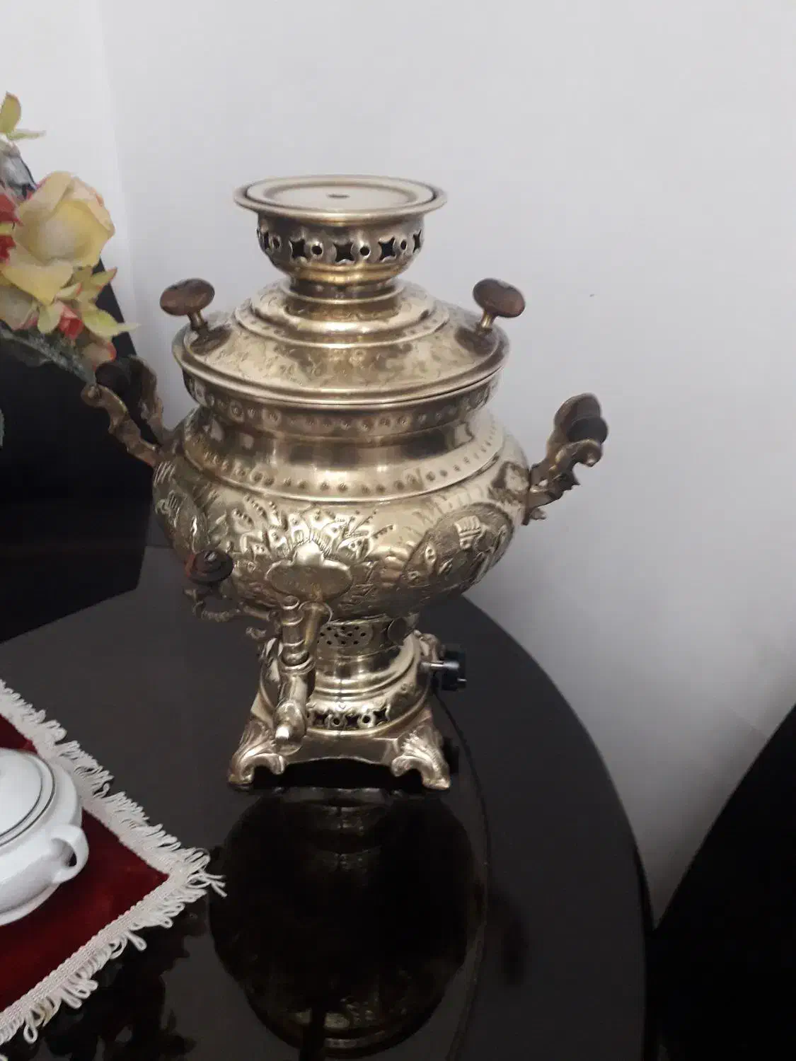 سماور گازی برنجی قلم زنی هخامنشی|سماور، چایساز، قهوهساز|میانه, |دیوار