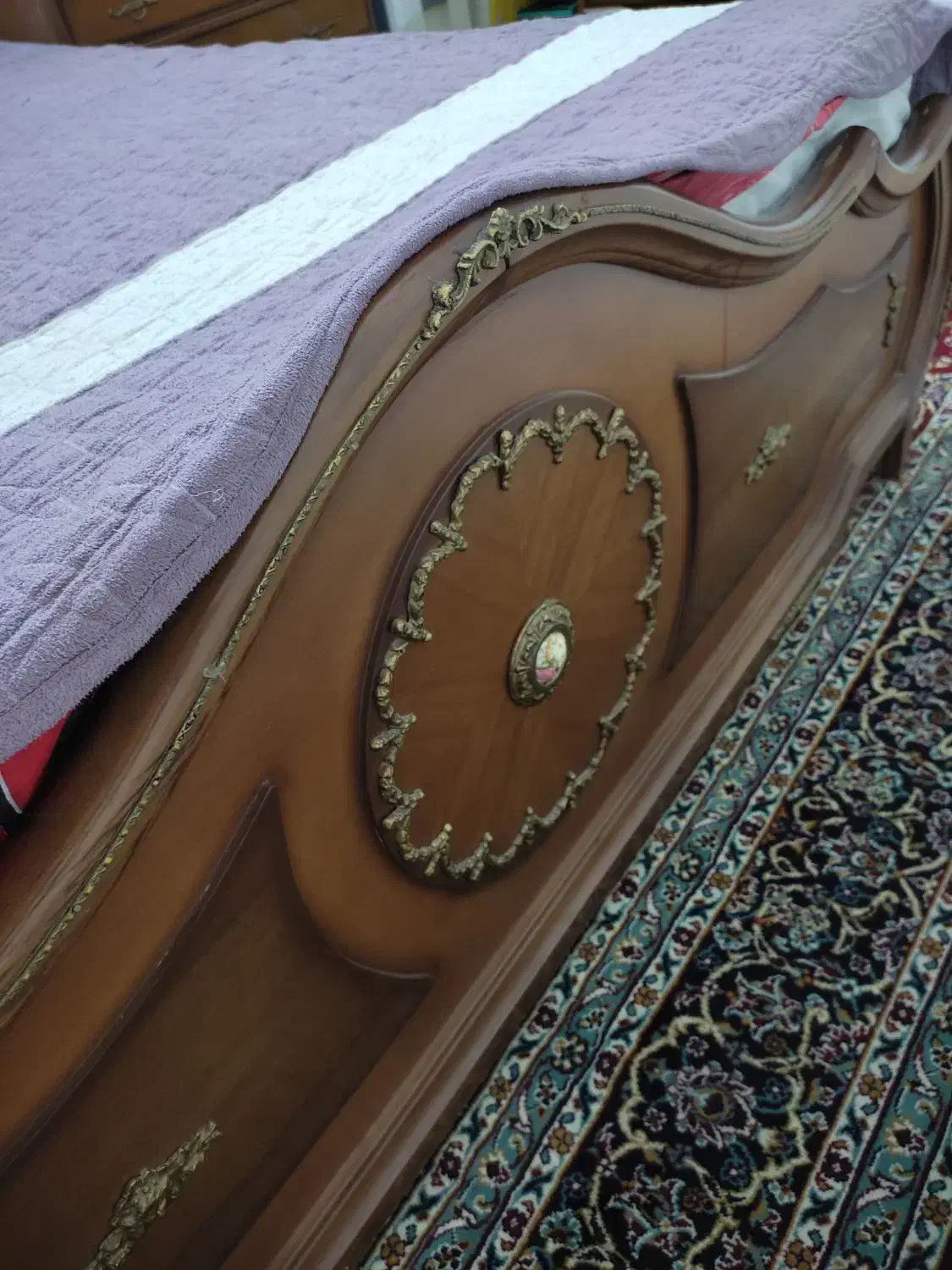 سرویس چوب|تخت و سرویس خواب|ری, اقدسیه|دیوار