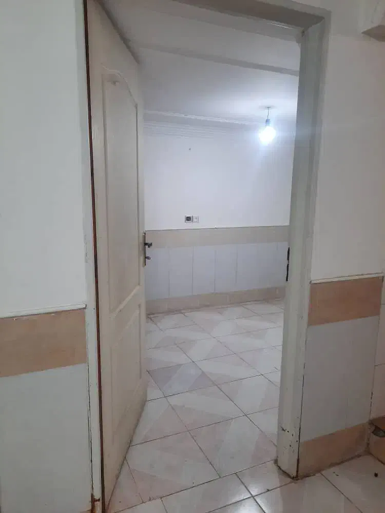 سوئیت  لب خیابان کارگر|اجارهٔ دفتر کار، اتاق اداری، مطب|رفسنجان, |دیوار