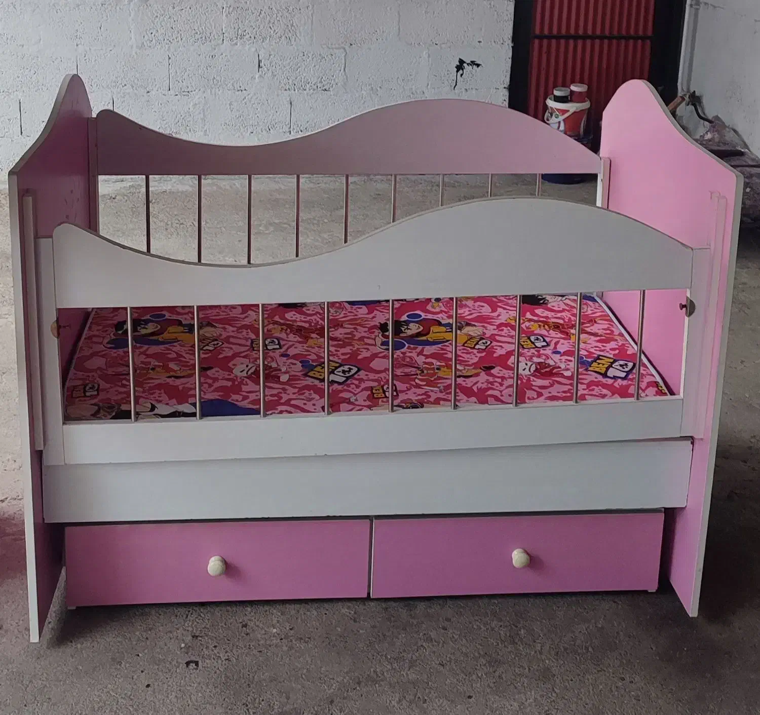 تخت بچه|تخت و صندلی بچه|چابکسر, |دیوار