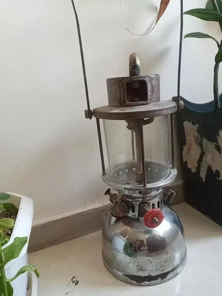 چراغ توری قدیمی|کلکسیون اشیاء عتیقه|اراک, |دیوار