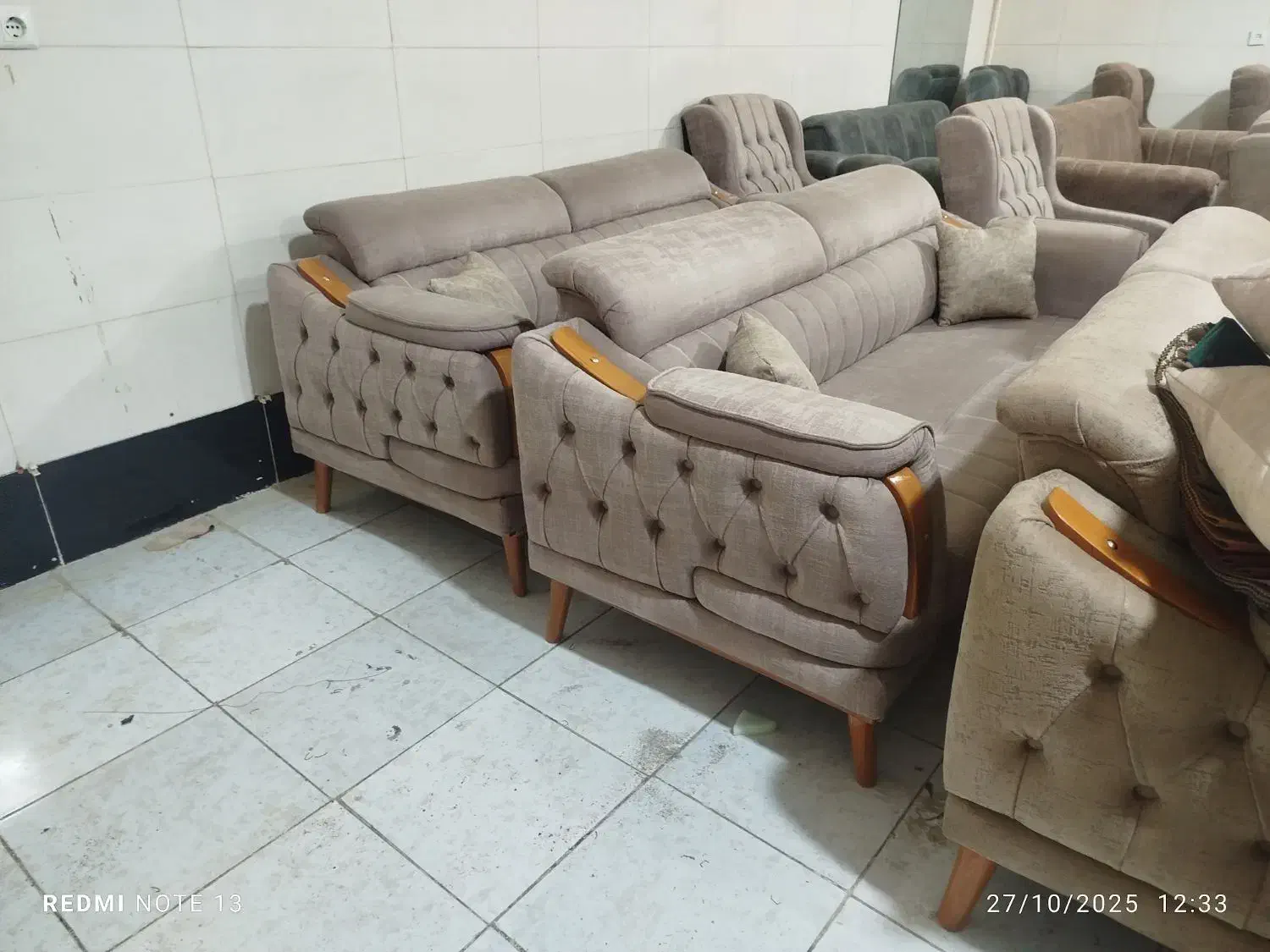 مبل پردیس  تولید و تعمیر انواع مبل|مبلمان خانگی و میز عسلی|خوی, |دیوار