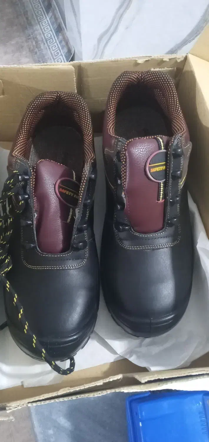 پوتین نو ایمنی|کیف، کفش، کمربند|ارومیه, |دیوار