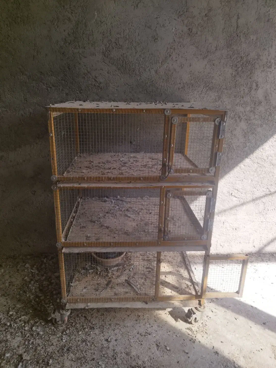 قفس سه طبقه|لوازم جانبی حیوانات|ابریشم, |دیوار