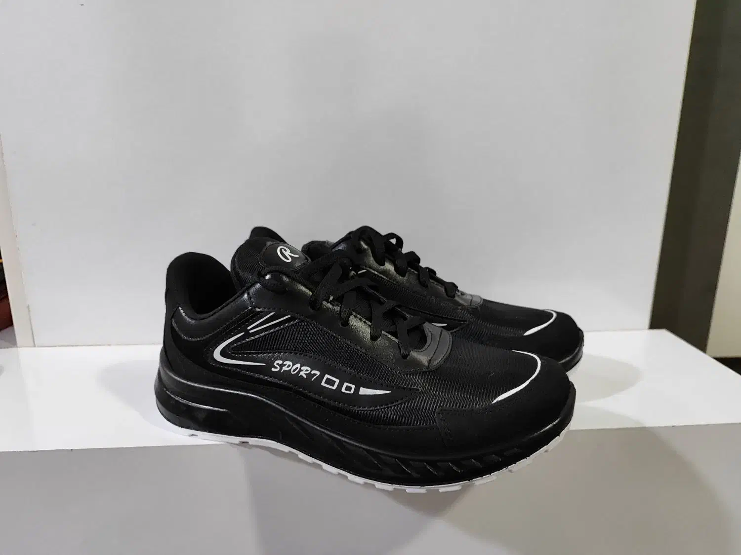 کتونی|کیف، کفش، کمربند|الوند, |دیوار