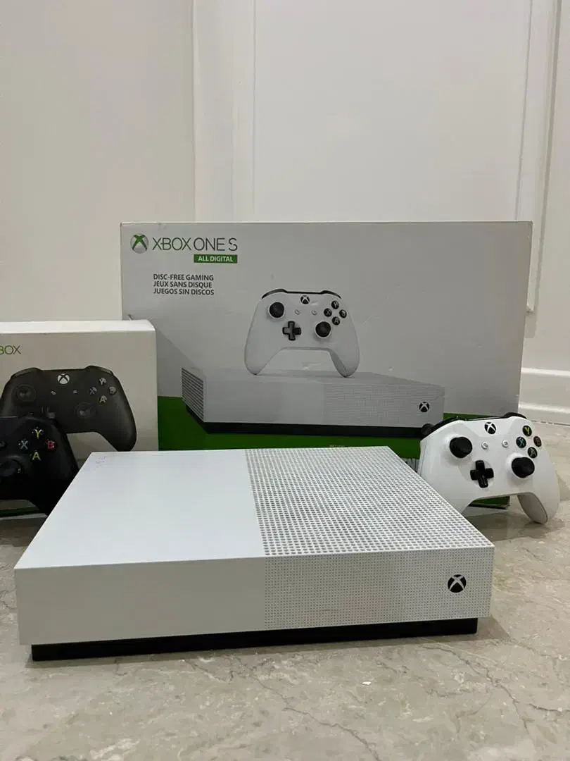 ایکس باکس وان اسxbox one s یه ترابایت دو دسته|کنسول، بازی ویدئویی و آنلاین|تهران, تهرانپارس غربی|دیوار