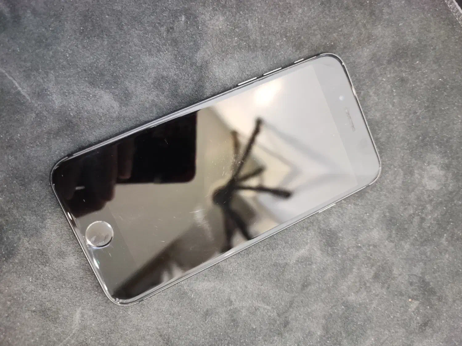 آیفون ۸ Iphone 8 64Gb|موبایل|فولادشهر, C1|دیوار