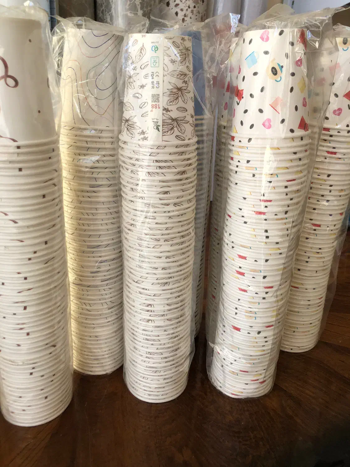 لیوان کاغذی|ظروف نگهدارنده، پلاستیکی، یک‌بارمصرف|فرمهین, |دیوار