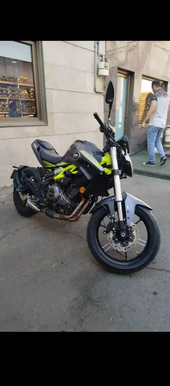 موتور سیکلت کیوجی 300|موتورسیکلت|شیراز, سعدیه جنوبی|دیوار