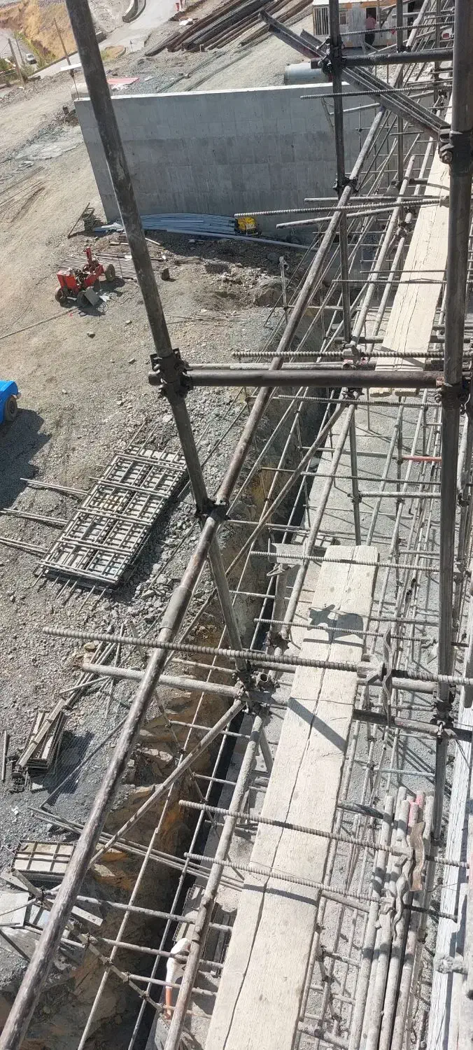 داربست فلزی و کفراژ عباسی|خدمات پیشه و مهارت|سنندج, |دیوار