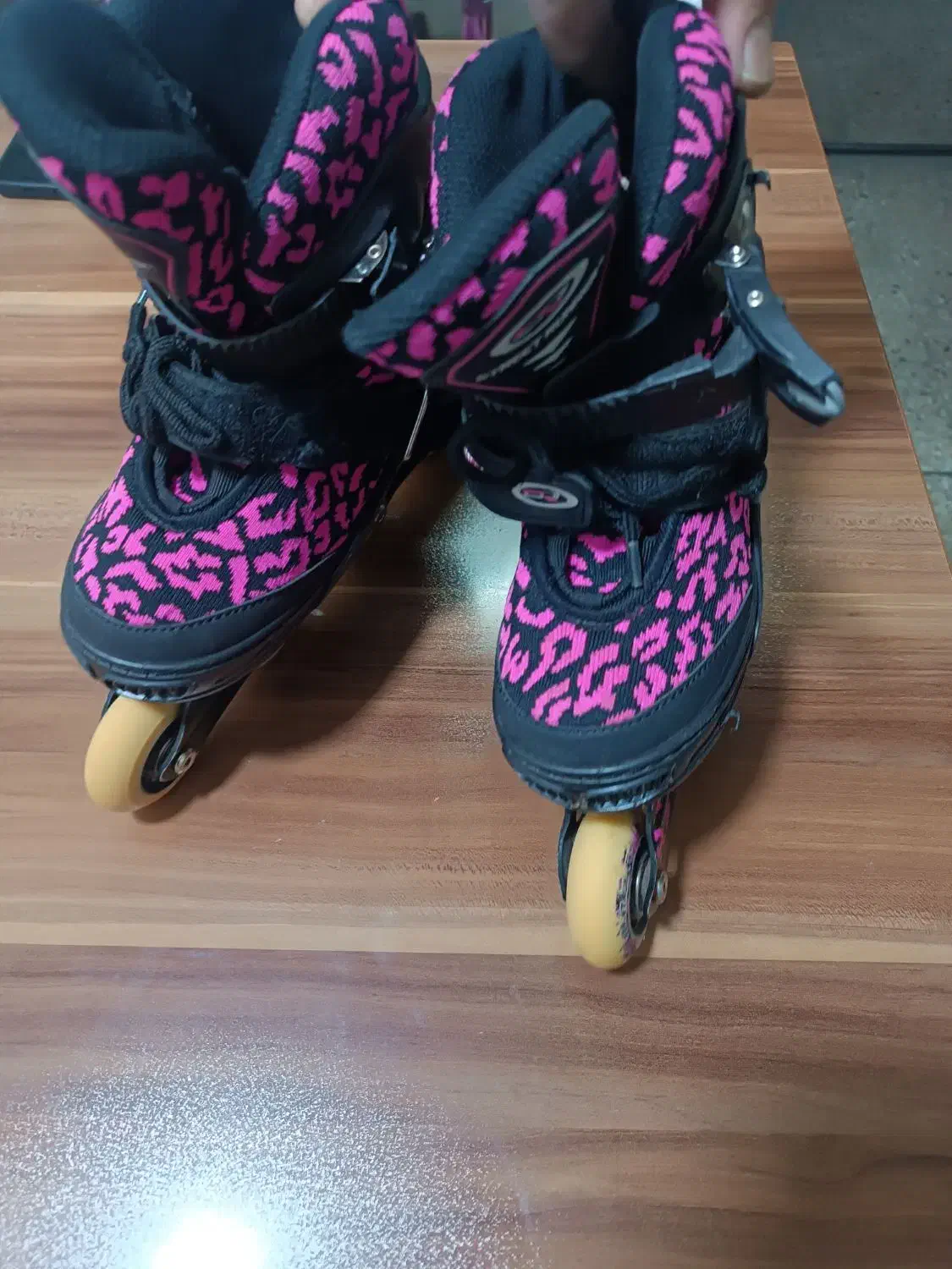 اسکیت کفشی نو|دوچرخه، اسکیت، اسکوتر|تربت‌حیدریه, آغوی|دیوار