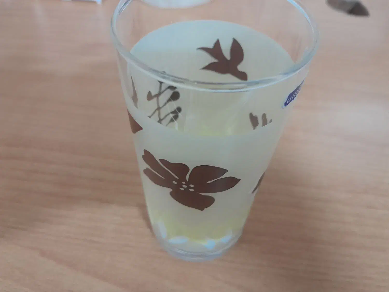 پارچ لیوان باکارتن|ظروف سرو و پذیرایی|یزد, |دیوار