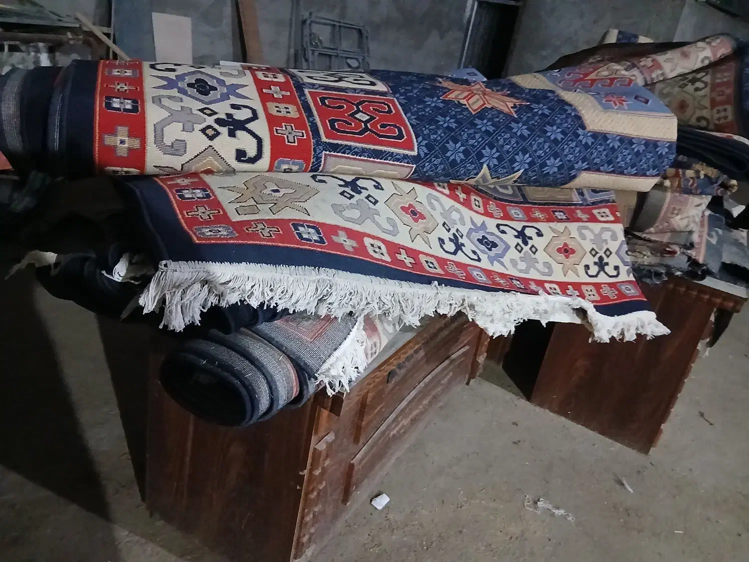 یک سری فرش ماشینی درحدنو ۶ و ۹ متره|فرش|سمنان, |دیوار