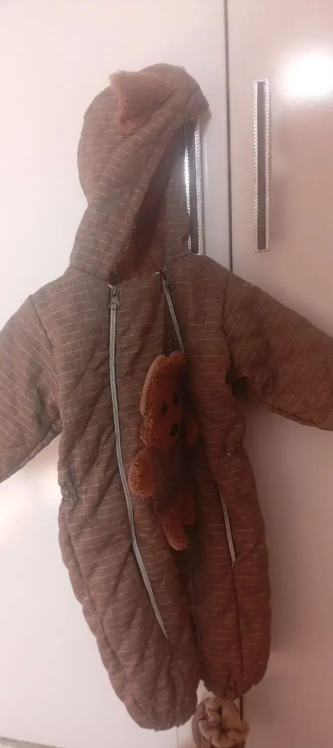 لباس بچه|لباس|مسجد سلیمان, |دیوار