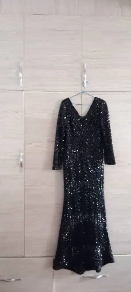 لباس مجلسی|لباس|سلماس, |دیوار