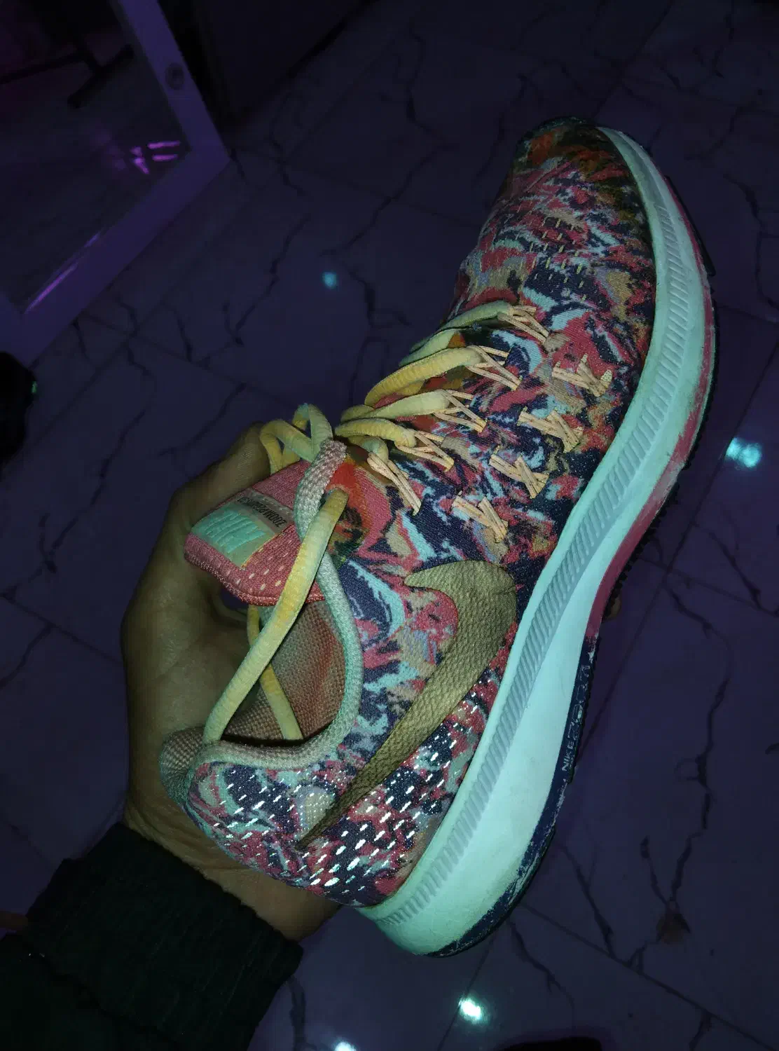 تاناک|کیف، کفش، کمربند|دزفول, |دیوار