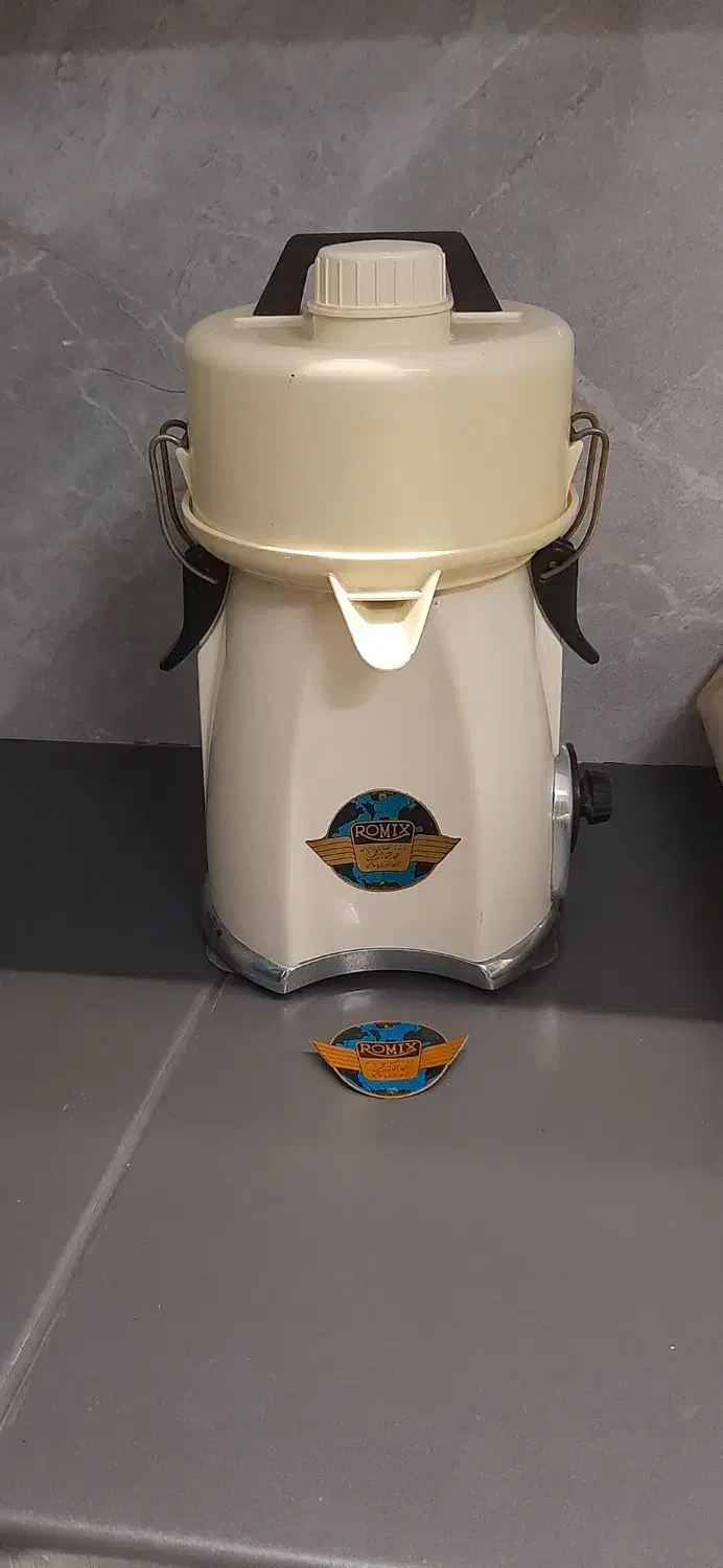 آبمیوه گیری قدیمی سوئیسی|آبمیوهگیر و آبمرکباتگیر|قزوین, |دیوار