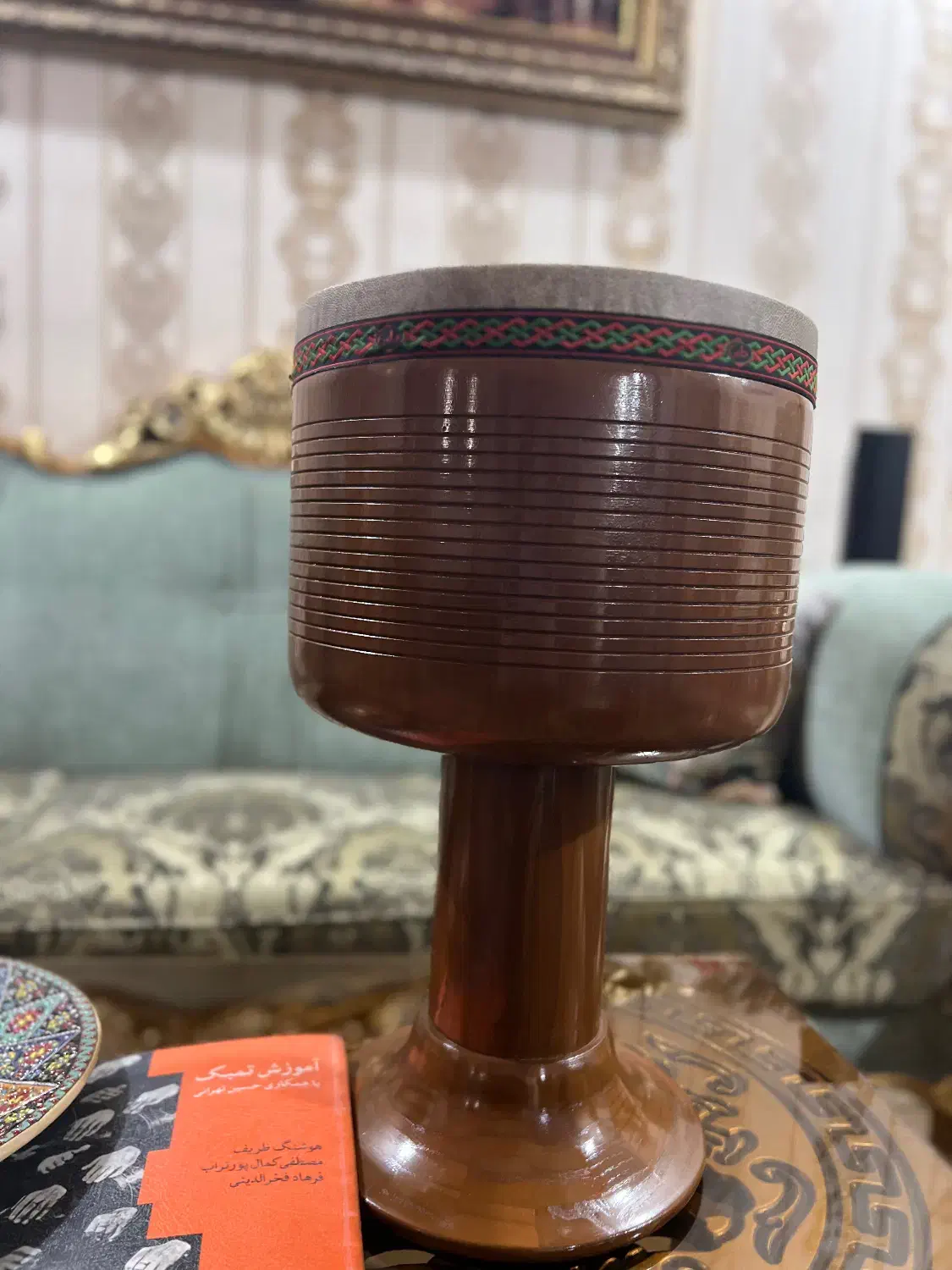 تنبک حلمی|سازهای سنتی|نظرآباد, رسالت|دیوار