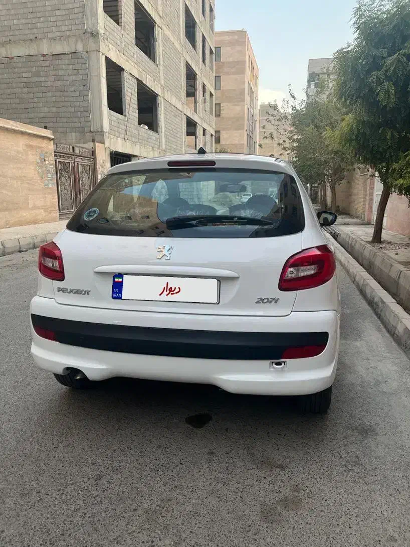 مدل1404 دارای کارت طلایی|خودرو سواری و وانت|رباطکریم, رباطکریم|دیوار