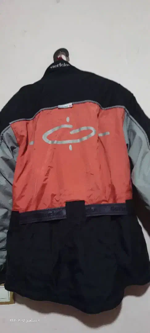 کاپشن موتورسواری (گرم و دارای ضربه گیر)|لباس|شیراز, سلطان آباد|دیوار