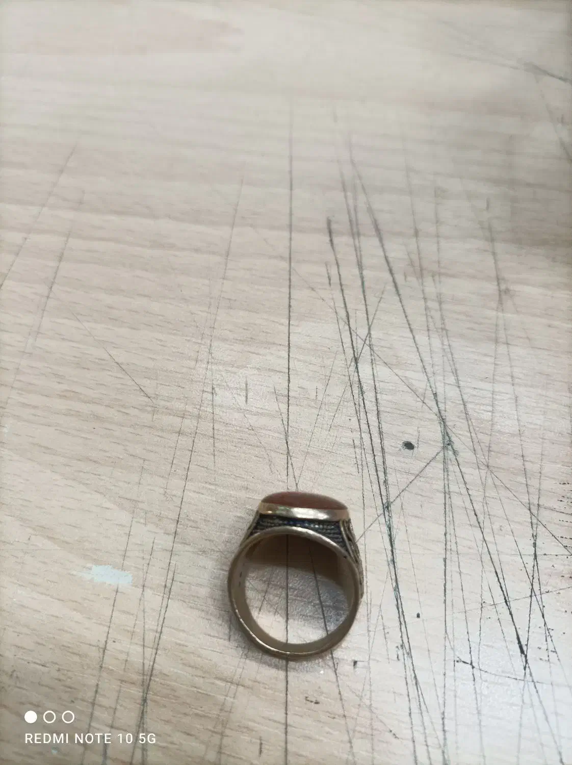 انگشتر|بدلیجات|قم, امامزاده ابراهیم|دیوار