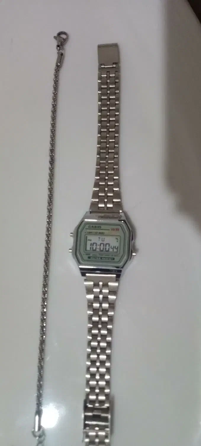 ساعت|ساعت|قم, عمار یاسر|دیوار