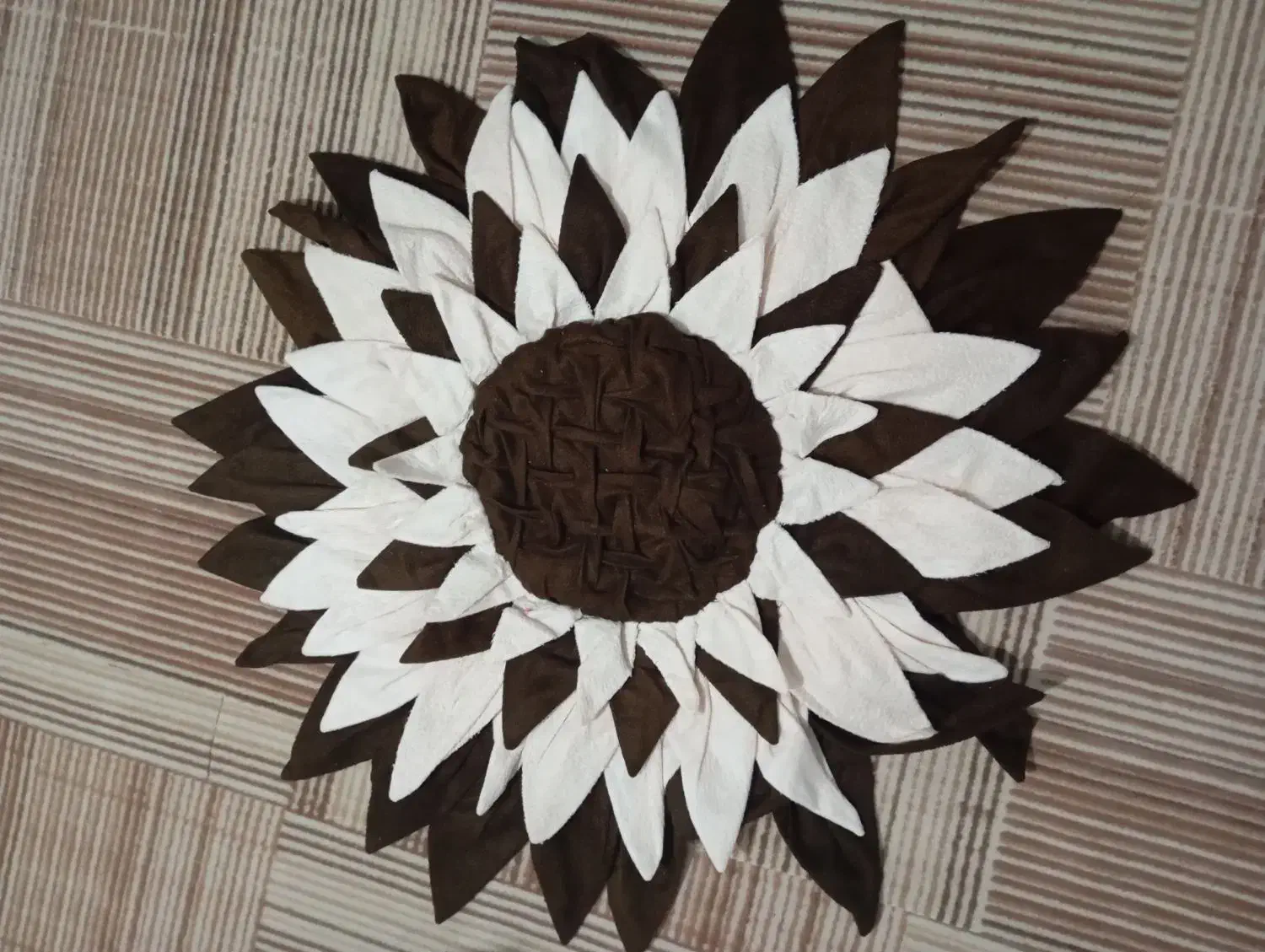 دَم دَری|لوازم خیاطی و بافتنی|نیشابور, شهید بهشتی|دیوار