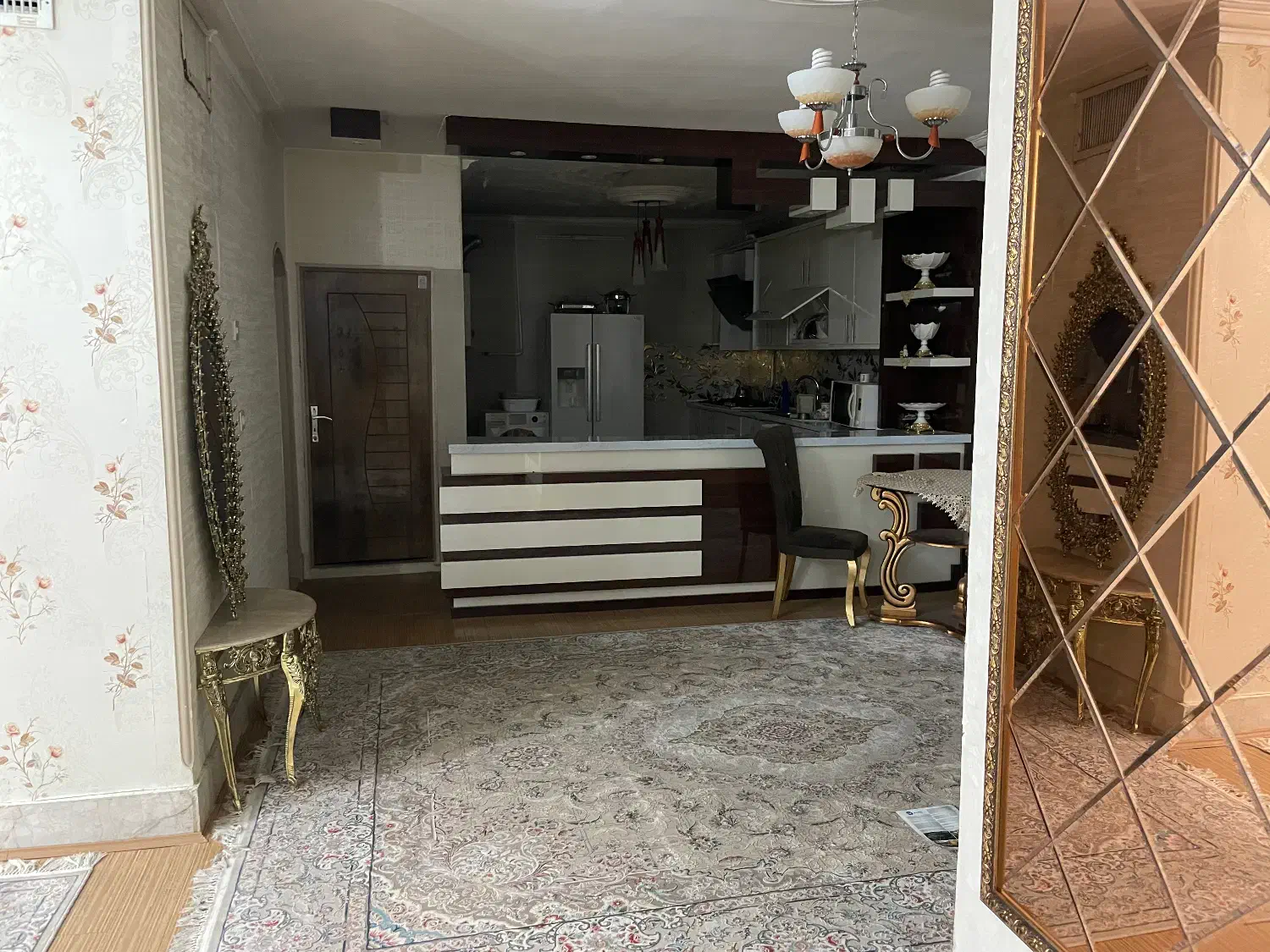 سوئیت آپارتمان تمیز نزدیک حرم برای زائر|اجارهٔ کوتاه‌مدت آپارتمان و سوئیت|مشهد, کارمندان دوم|دیوار