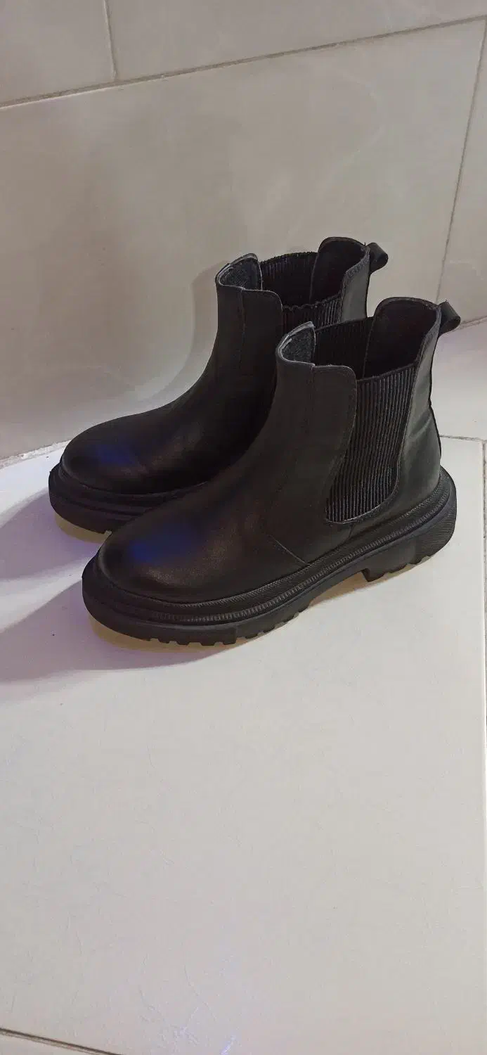 بوت و نیم بوت زنانه|کیف، کفش، کمربند|شاهینشهر, حافظ شمالی|دیوار