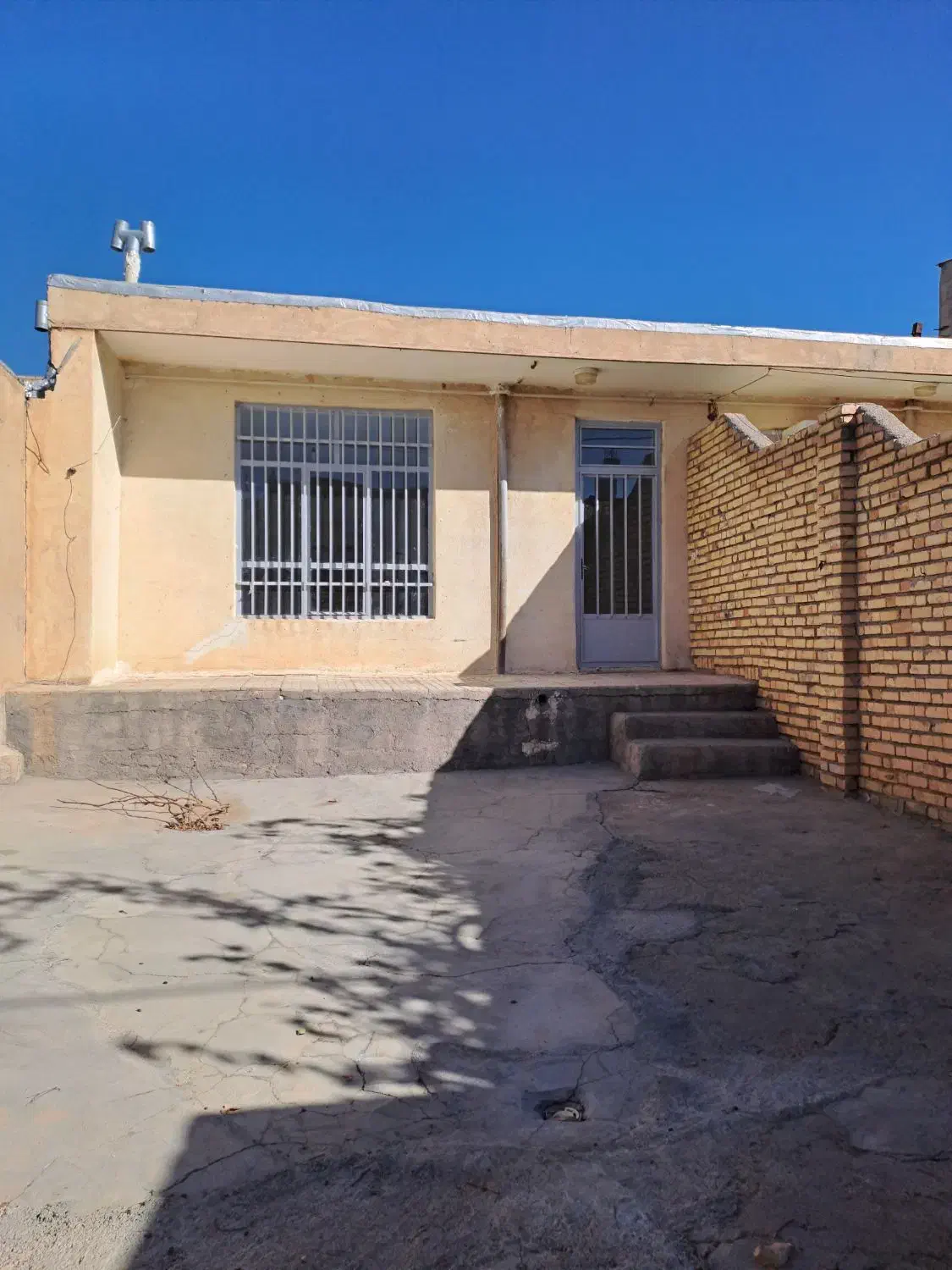 یک واحد مسکونی اجاره داده میشود|اجارهٔ خانه و ویلا|ایجرود, |دیوار