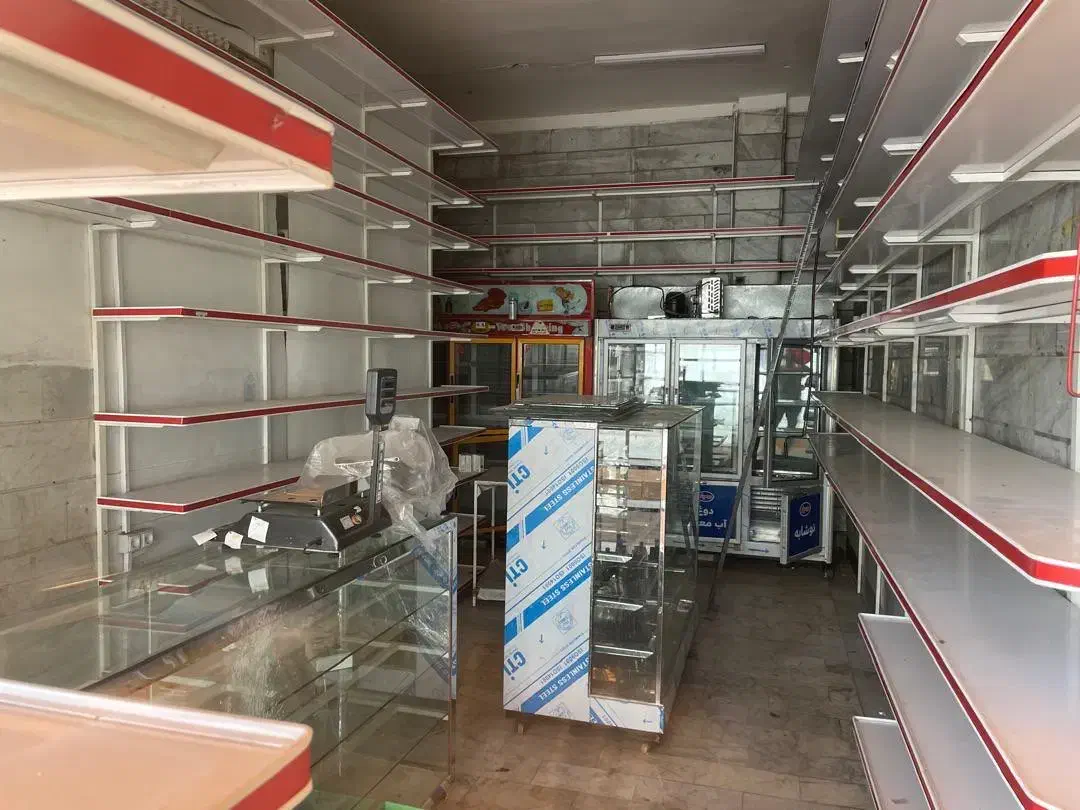 ۳۳ متر مغازه کنار تنها نانوایی های شهرک|اجارهٔ مغازه و غرفه|تهران, شهرک دانشگاه|دیوار