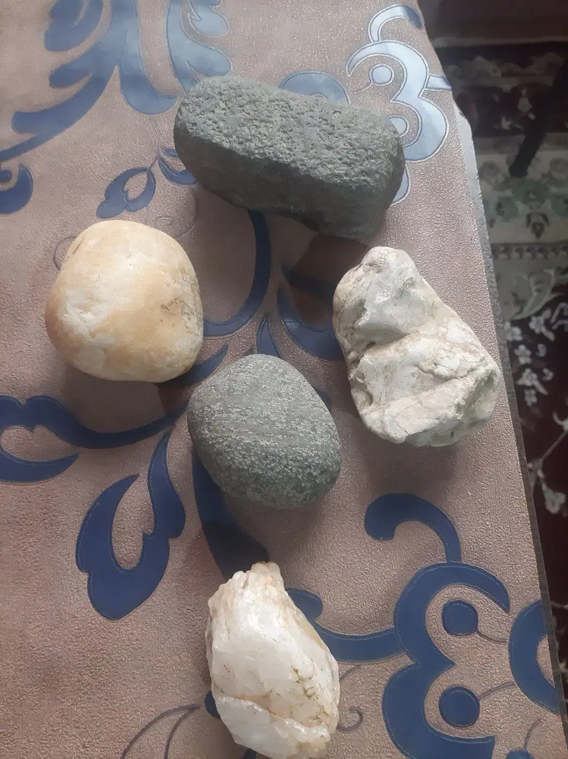 سنگ قیمتی.۴مدل هست.|کلکسیون اشیاء عتیقه|همدان, |دیوار