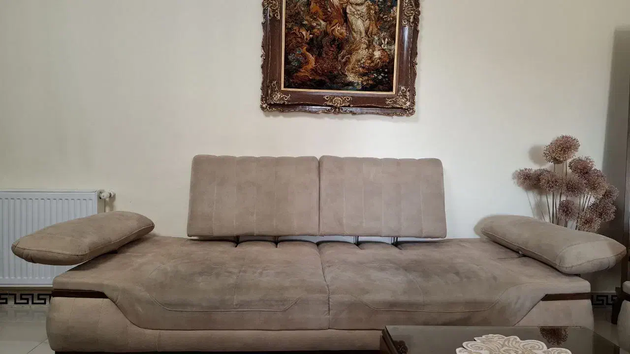 مبل ۸ نفره بسیار تمیز|مبلمان خانگی و میز عسلی|هشتگرد, فاز ۷ مهستان|دیوار