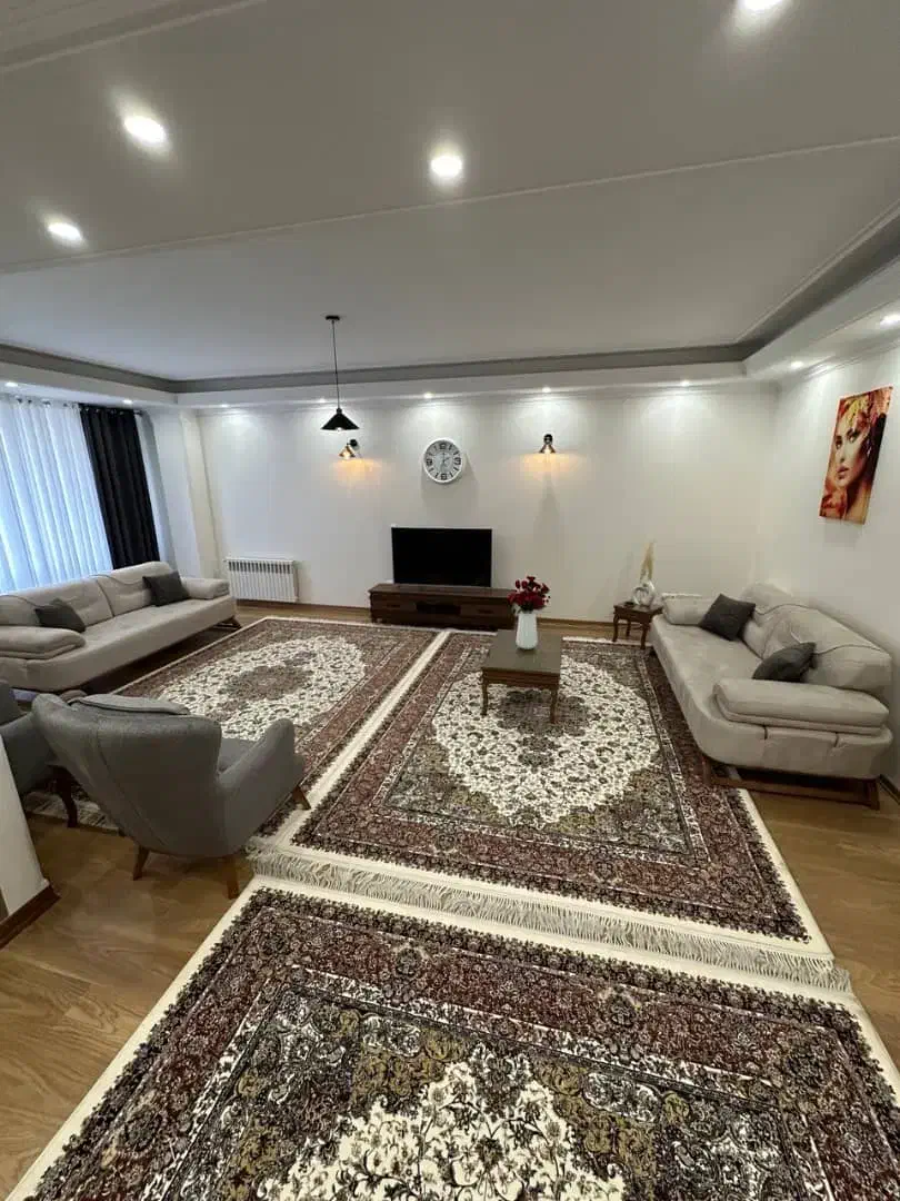 اپارتمان لوکس سه خواب در چیتگر با استخر|اجارهٔ کوتاه‌مدت آپارتمان و سوئیت|تهران, گلستان (شهرک راه آهن)|دیوار
