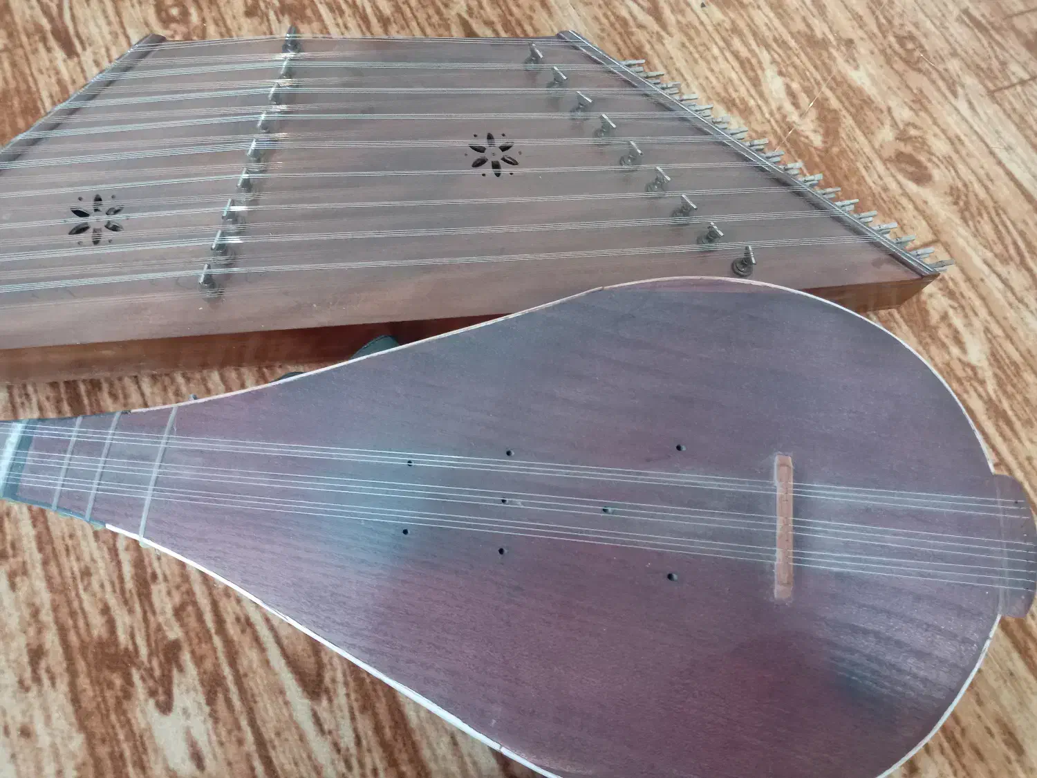 سنتور|سازهای سنتی|ابهر, |دیوار