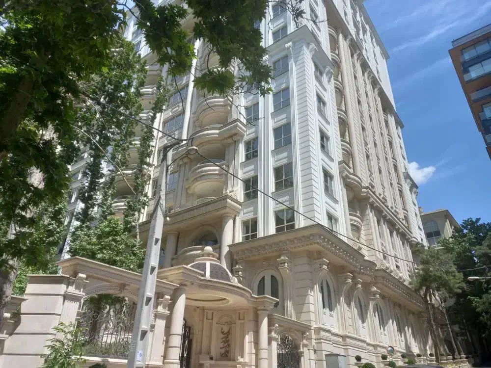 زعفرانیه فروش ۴۶۰متر کلنگی بنا قابل سکونت|فروش زمین و ملک کلنگی|تهران, زعفرانیه|دیوار