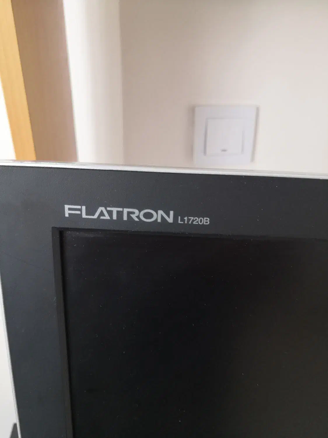 مانیتور ال جی ۱۷ اینچ|قطعات و لوازم جانبی رایانه|پردیس, فاز ۸|دیوار