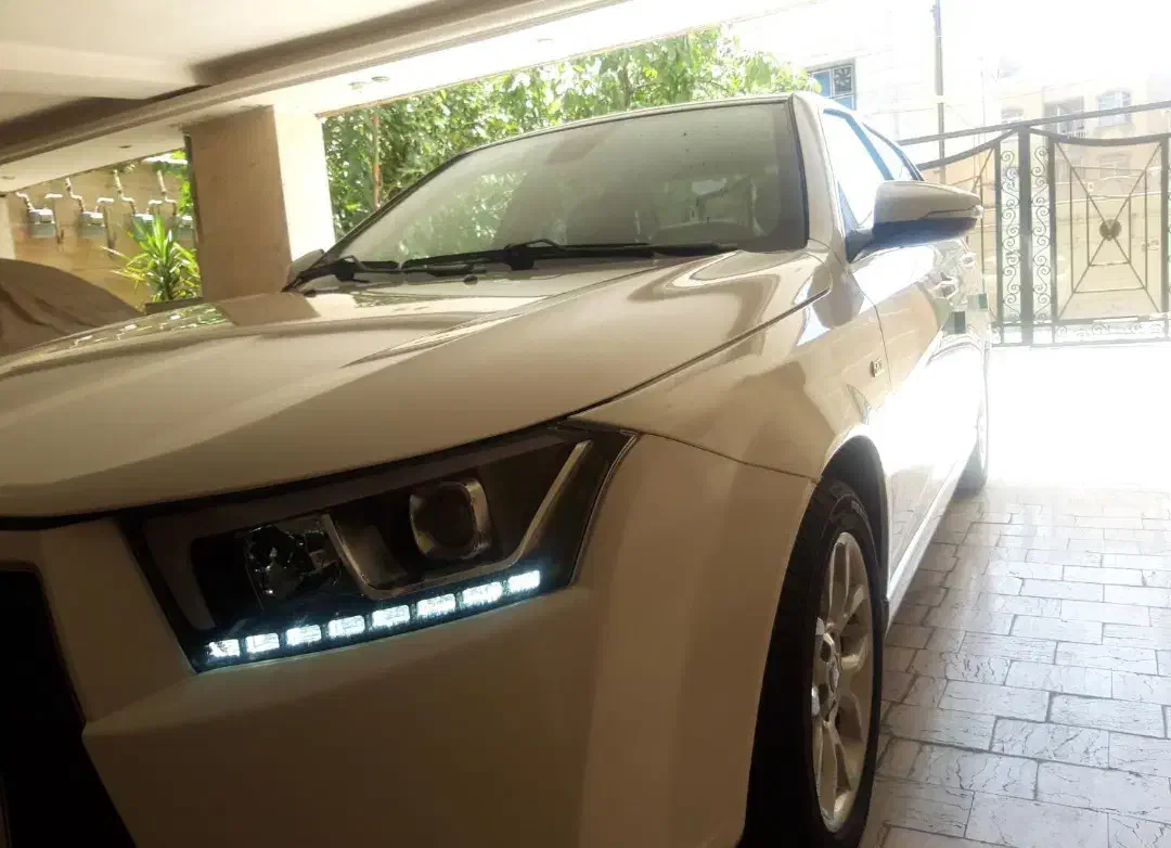 دنا پلاس دنده ای موتور EF7 مدل 1403|خودرو سواری و وانت|شیراز, تلخ داش|دیوار