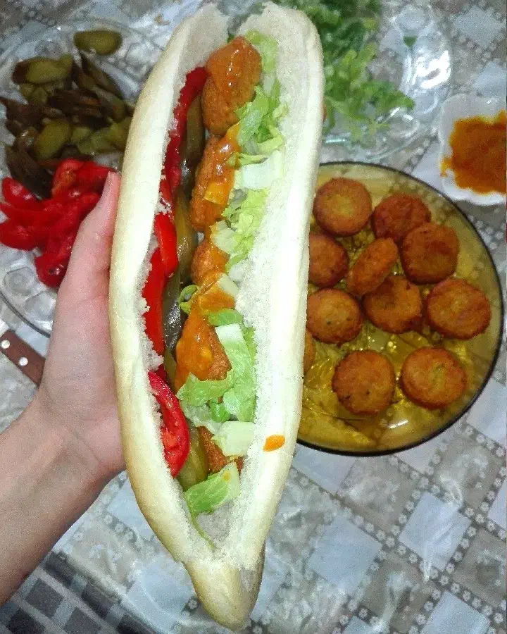 نیروی همکار خانم جهت کار درساندویچی|استخدام خدمات فروشگاه و رستوران|مسجد سلیمان, |دیوار