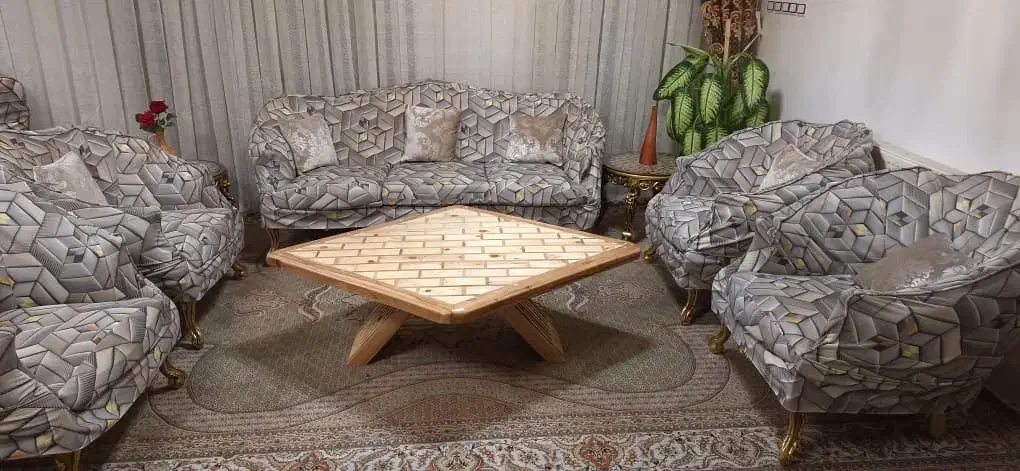 جلومبلی|مبلمان خانگی و میز عسلی|مرند, |دیوار