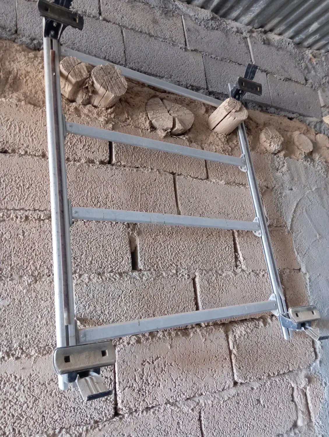 باربند آلمینیوم.پژو.سمند.|قطعات یدکی و لوازم جانبی|ماهیدشت, |دیوار